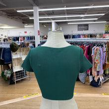 Load image into Gallery viewer, Babaton ribbed top S
