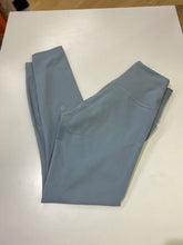 Load image into Gallery viewer, Lululemon leggings 6
