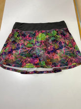 Load image into Gallery viewer, Lululemon shorts 8
