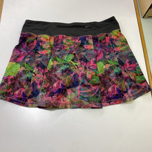 Load image into Gallery viewer, Lululemon shorts 8
