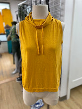 Load image into Gallery viewer, Prana hemp/blend top S
