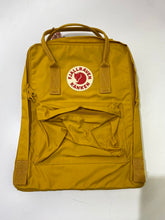 Load image into Gallery viewer, FJALLRAVEN Kanken backpack NWT
