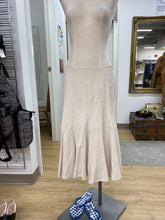 Load image into Gallery viewer, Liz Claiborne Linen skirt 8

