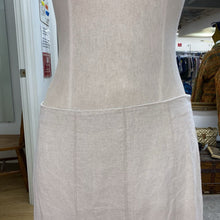 Load image into Gallery viewer, Liz Claiborne Linen skirt 8
