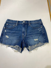 Load image into Gallery viewer, Lucky Brand denim shorts 6

