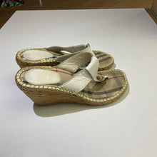 Load image into Gallery viewer, Burberry wedge sandals 39
