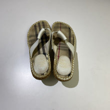 Load image into Gallery viewer, Burberry wedge sandals 39
