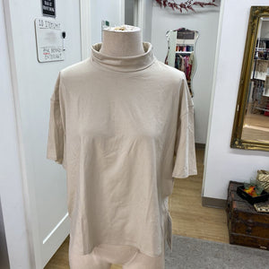 Lululemon top 10 NWT