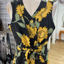 Load image into Gallery viewer, Forster 90&#39;s era sunflower dress NWT M
