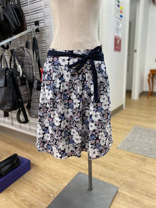 Ann Taylor floral skirt 6