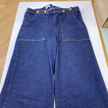 Load image into Gallery viewer, Pilcro high rise wide leg stretch jeans 31
