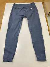 Load image into Gallery viewer, Gymshark leggings L
