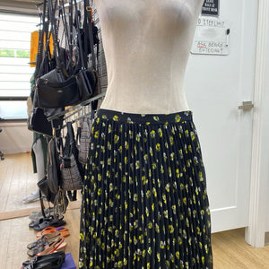 Banana Republic pleated skirt 6