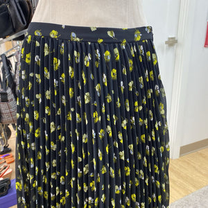 Banana Republic pleated skirt 6