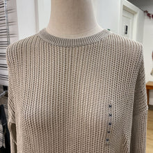 Load image into Gallery viewer, Uniqlo open knit top NWT M

