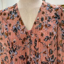 Load image into Gallery viewer, Veronica Beard floral top 0
