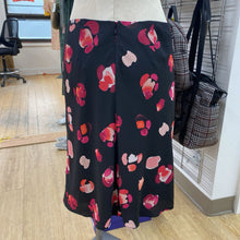 Load image into Gallery viewer, Cabi side ruching skirt M
