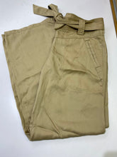 Load image into Gallery viewer, Tommy Hilfiger flowy pants 8
