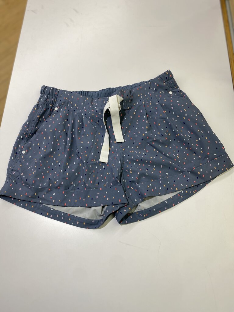 Lululemon dot print shorts 8