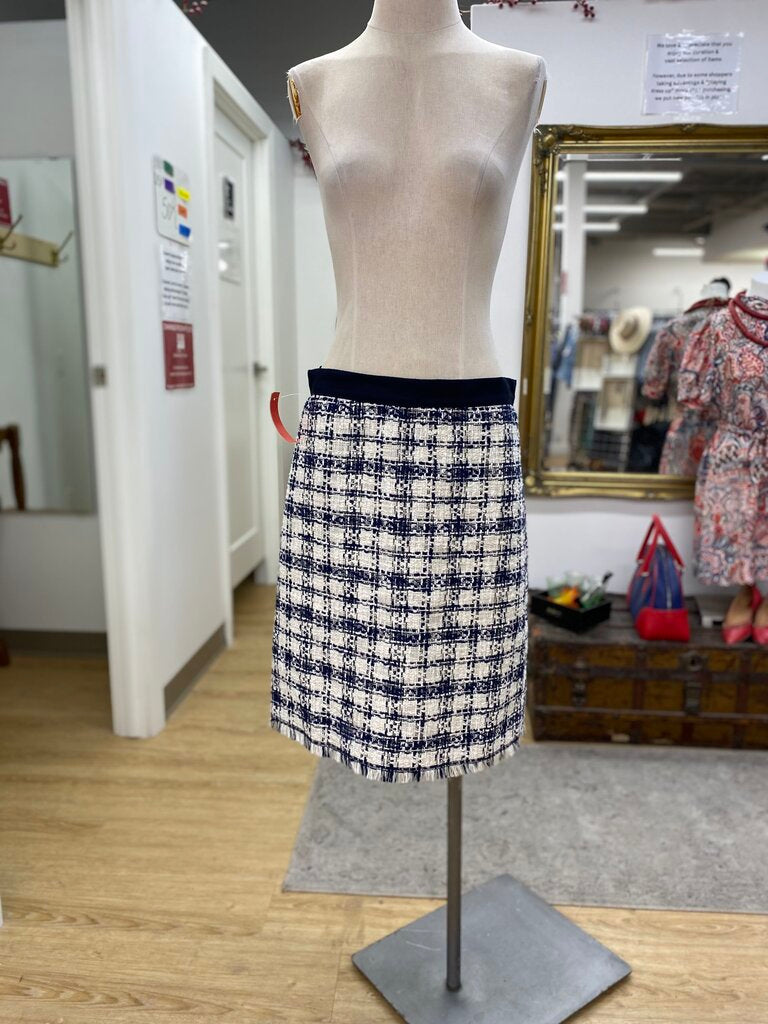 Escada tweed skirt 38