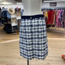 Load image into Gallery viewer, Escada tweed skirt 38
