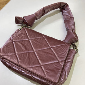 L'intervalle quilted crossbody