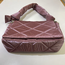 Load image into Gallery viewer, L&#39;intervalle quilted crossbody

