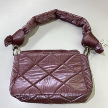 Load image into Gallery viewer, L&#39;intervalle quilted crossbody

