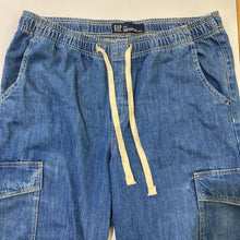 Load image into Gallery viewer, Gap wide leg denim cargo pants XL
