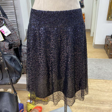 Load image into Gallery viewer, RW&amp;CO sequin skirt M
