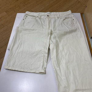 Uniqlo white jeans 32