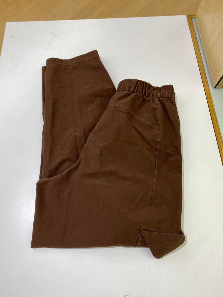 Lululemon cargo pants 28
