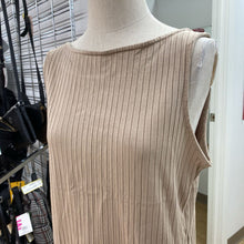 Load image into Gallery viewer, Cyrus ribbed top XL
