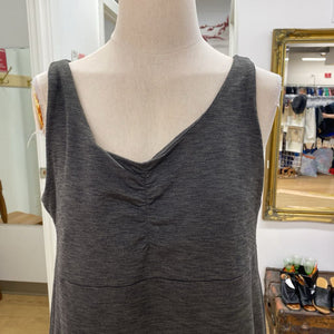 Kuhl keyhole back dress XL
