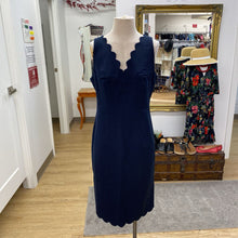 Load image into Gallery viewer, Banana Republic scalloped fitted dress 12
