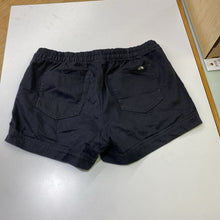 Load image into Gallery viewer, The North Face organic cotton/blend shorts M
