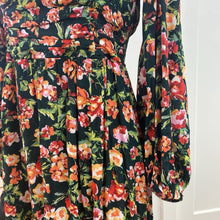 Load image into Gallery viewer, Leith floral dress XXS
