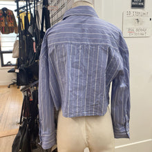 Load image into Gallery viewer, Dynamite cropped top M
