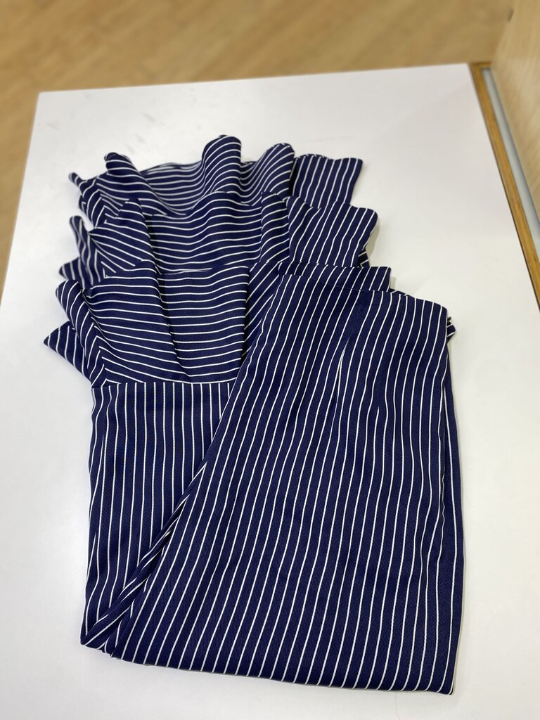 Club Monaco ruffle hem pants 4