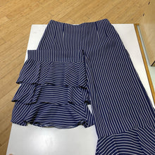 Load image into Gallery viewer, Club Monaco ruffle hem pants 4
