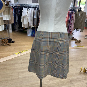 Gap plaid mini skirt 10