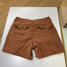 Load image into Gallery viewer, Pilcro cargo shorts 28
