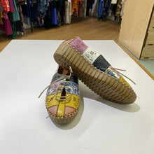 Load image into Gallery viewer, Spring Step rubber wedge shoes 38
