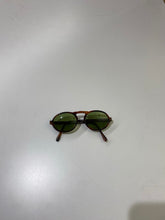 Load image into Gallery viewer, Rayban Gatsby sunglasses
