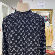 Load image into Gallery viewer, Michael Kors Dress L
