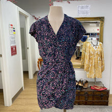 Load image into Gallery viewer, IRO floral tie dress 42
