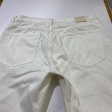 Load image into Gallery viewer, Massimo Dutti jeans 10
