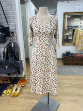 Load image into Gallery viewer, Pact floral dress S

