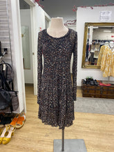 Load image into Gallery viewer, Sandwich layered dress S

