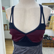 Load image into Gallery viewer, Lululemon bustier style tank 8
